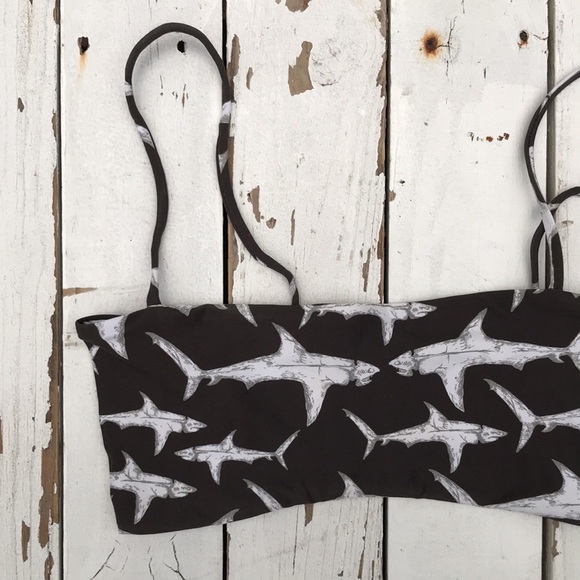 ❣️HOST PICK❣️ Boys + Arrows Hood Fish Shark Bikini Top - Picture 5 of 9